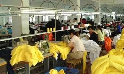 "有订单也不敢接,没有人来做"服装工厂:跟着工人一起内迁!